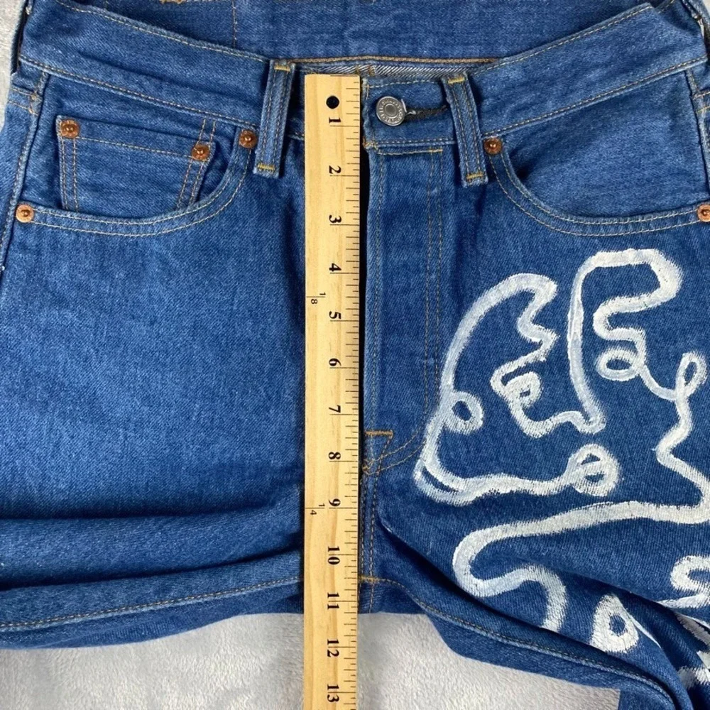 Levis Jeans Mens 29x32 Blue 501 Straight Button Fly Western Design Art Denim